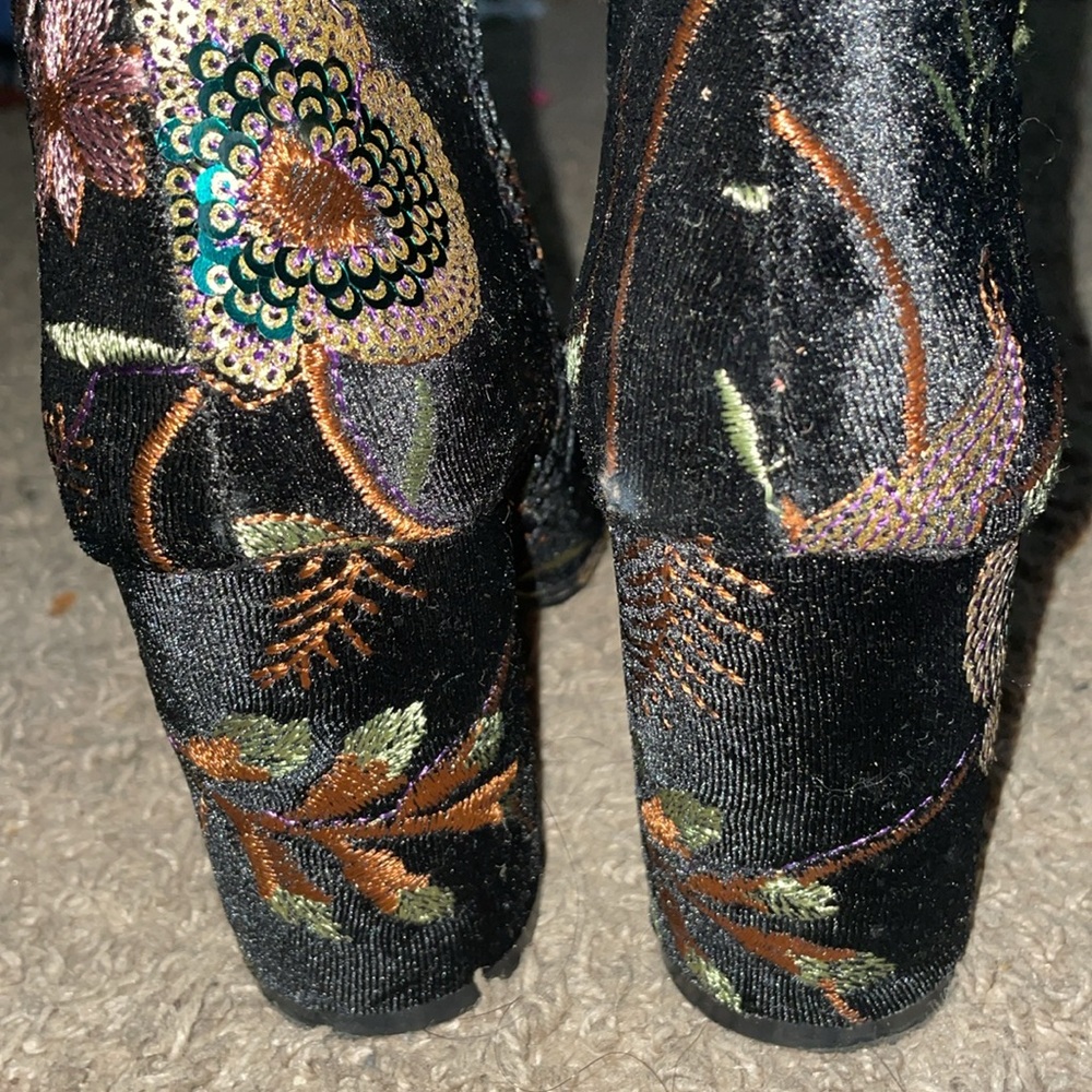 Anthropologie Steven by Steve Madden Lissa Bootie black velvet floral embroider - Picture 9 of 13